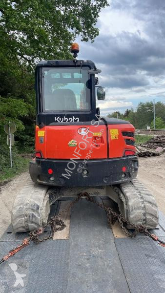 Escavatore Kubota -4