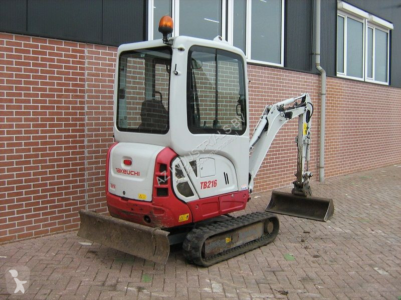 Graafmachine Takeuchi TB216