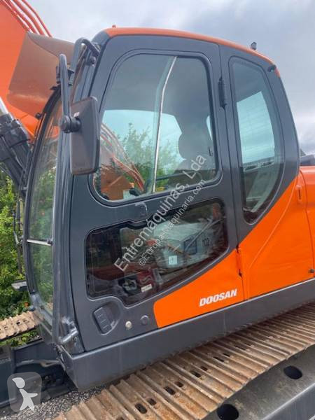 Escavadora Doosan