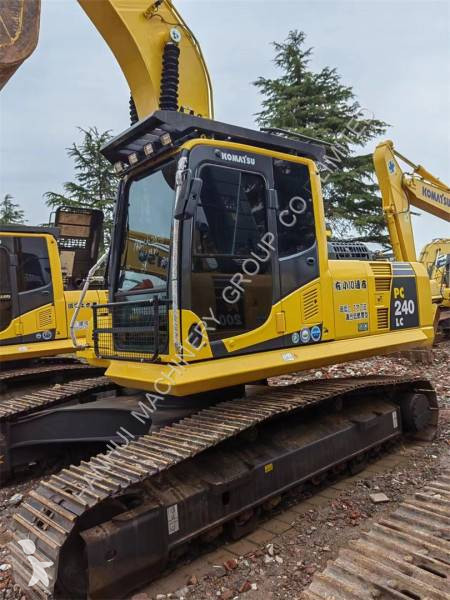 Escavadora Komatsu PC240-8