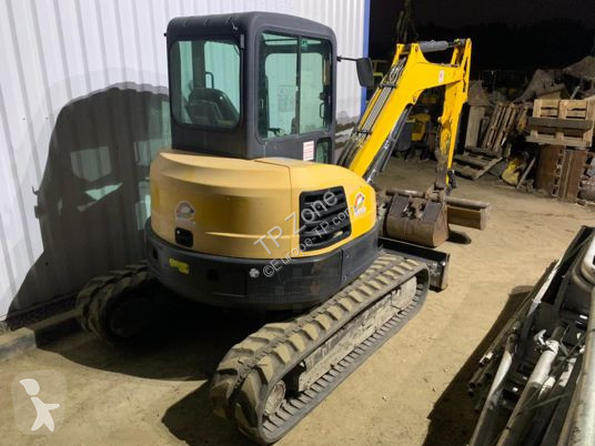 Escavadora Bobcat e50