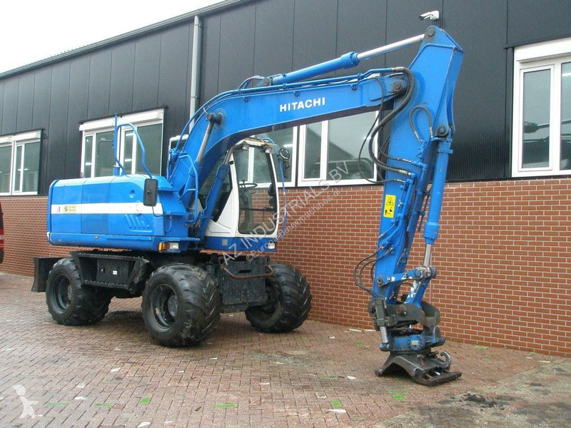 Escavadora Hitachi