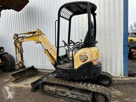 Escavadora Yanmar vio25-4 canopy