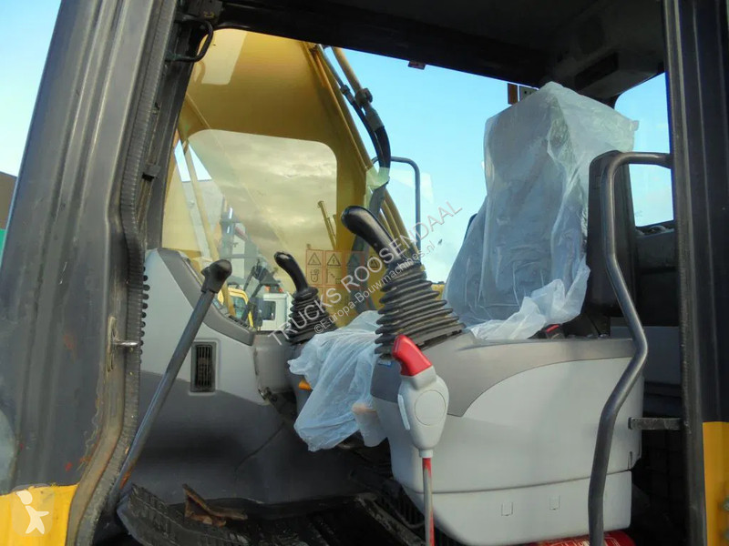 Excavator Komatsu K Galeo + Bucket + Hamer functie