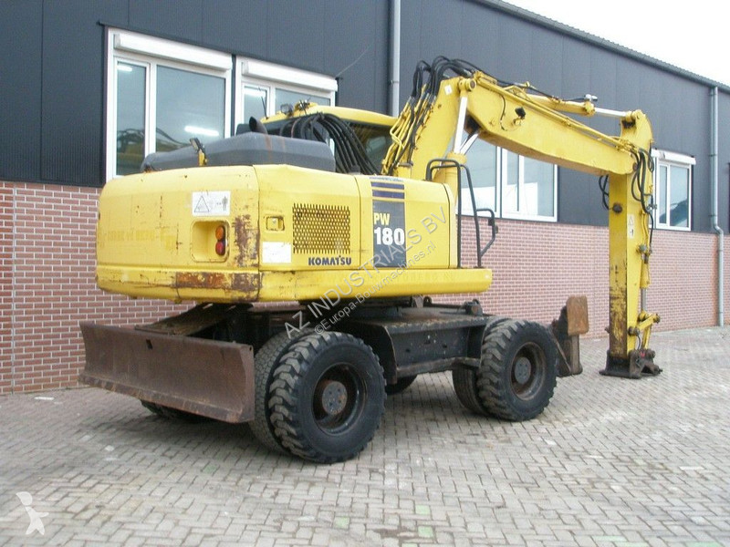 Excavator Komatsu 180-7