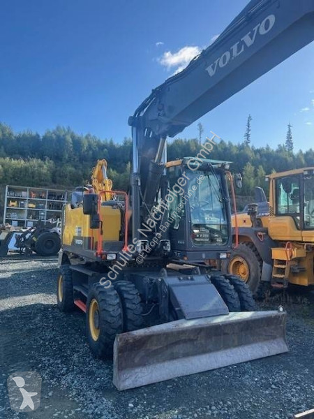 Graafmachine Volvo EW 220 E