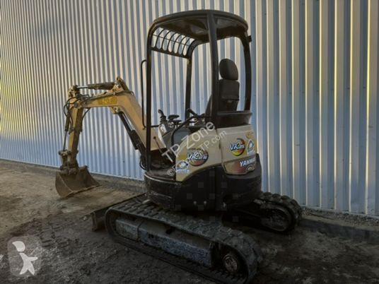 Escavatore Yanmar vio25-4 canopy