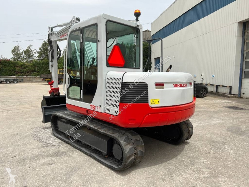 Skovl Takeuchi