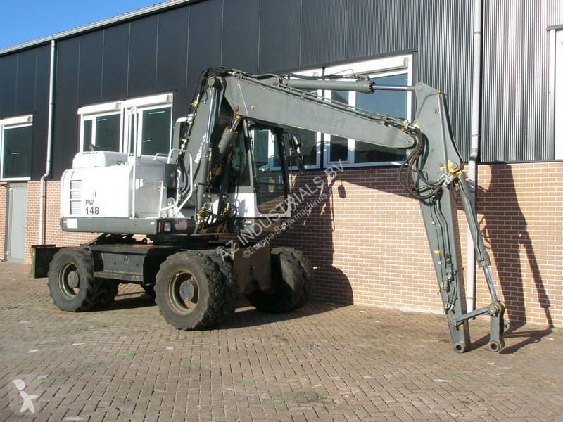 Graafmachine Komatsu PW148-8