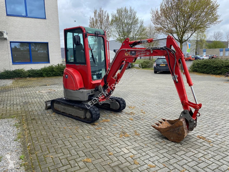 Escavatore Yanmar -4, 2013 year!