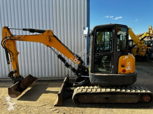 Escavadora Bobcat e50