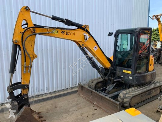 Escavadora Bobcat e50