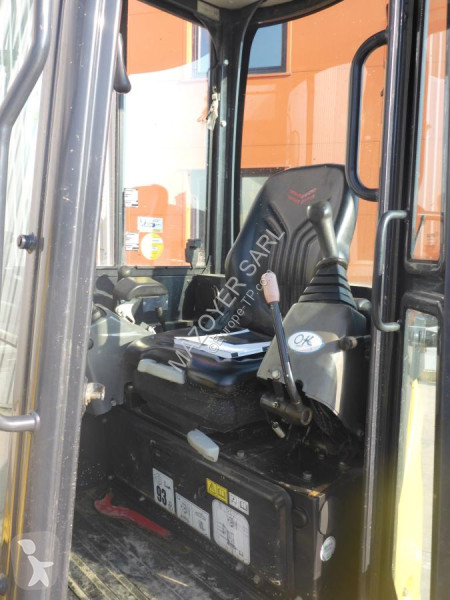 جرافة Yanmar  VIO26