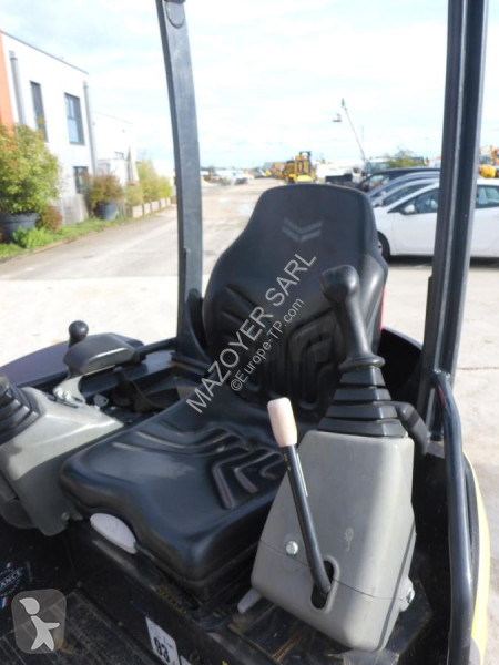 Escavatore Yanmar  VIO26