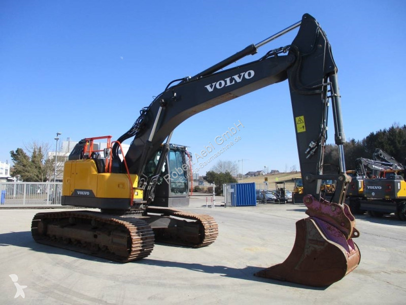 Escavadora Volvo ECR 355 EL