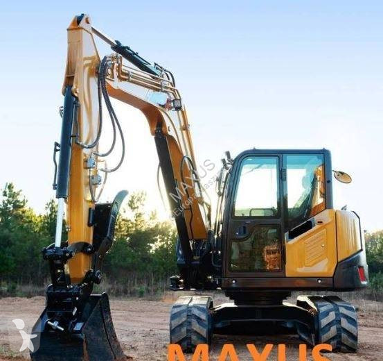 Excavator Komatsu Koparka gąsienicowa MAXUS 9 ton