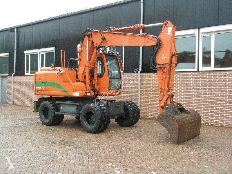 Excavator Hyundai ROBEX140W-7A