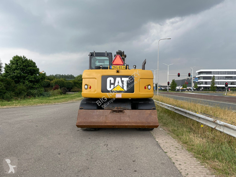 Excavator Caterpillar D - CE