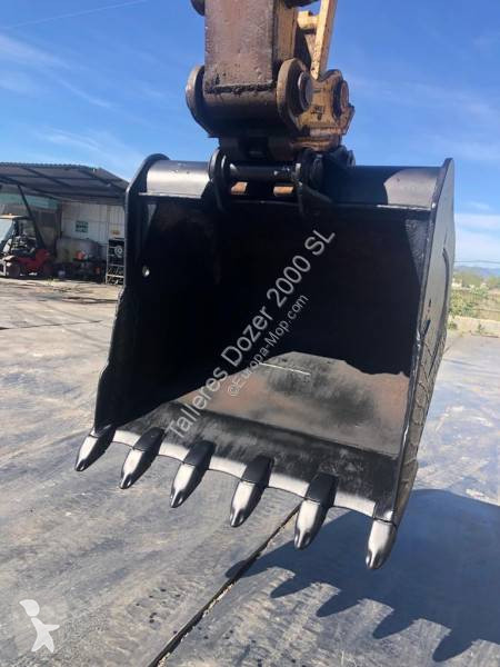 Excavator Caterpillar 245LC