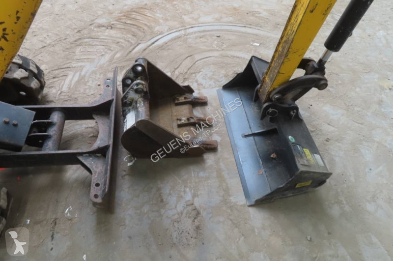 Excavator JCB