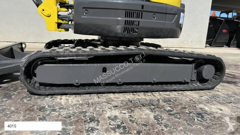 Escavatore New Holland E29B