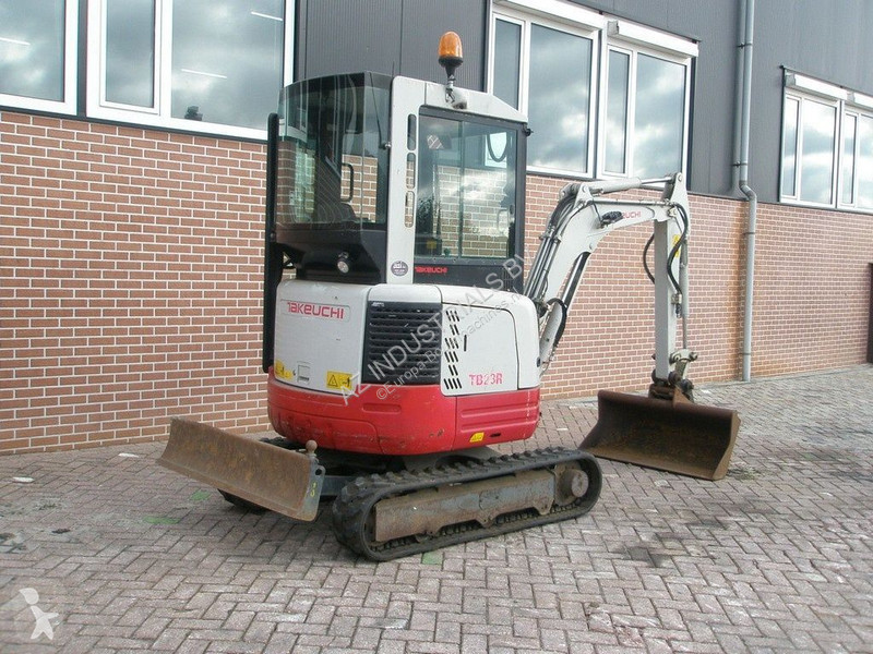 Skovl Takeuchi