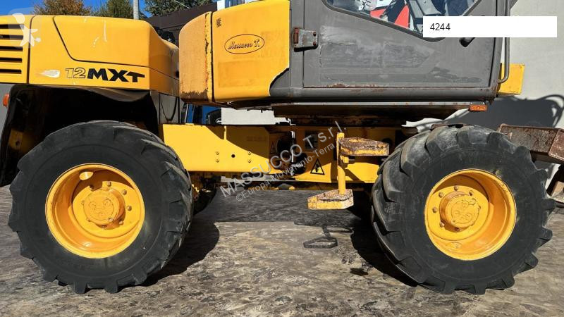 Excavator Mecalac - E
