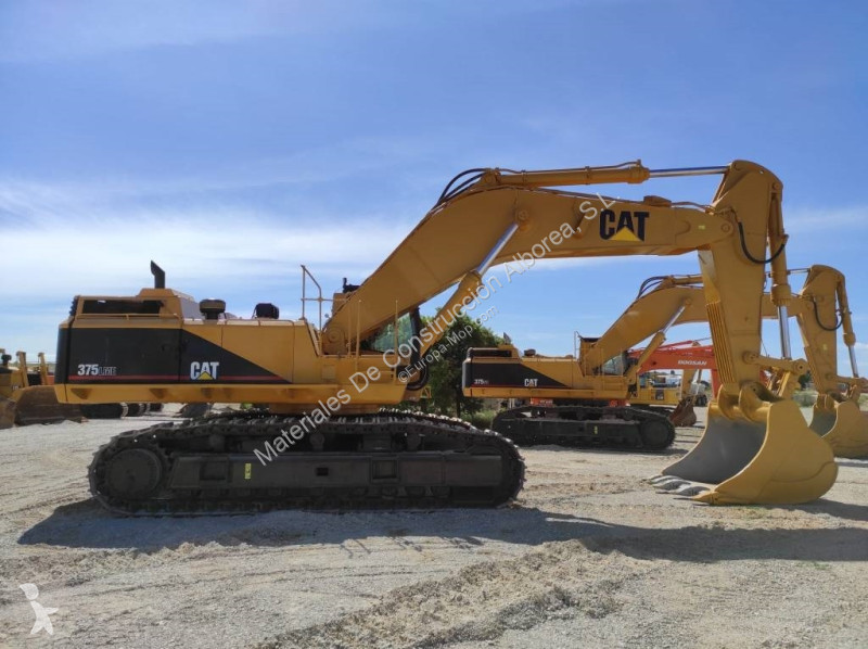 Lopatový nakládač Caterpillar