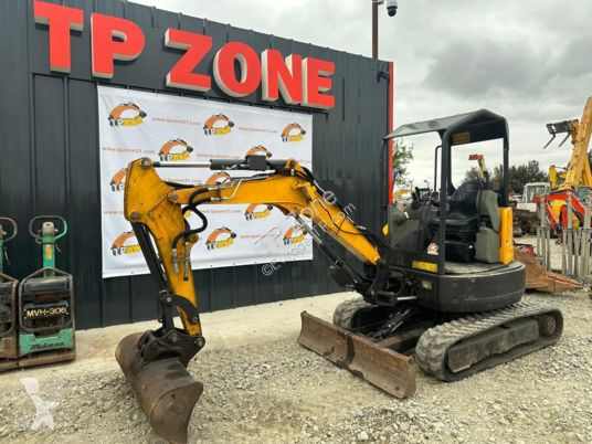 Escavadora Bobcat e26 canopy