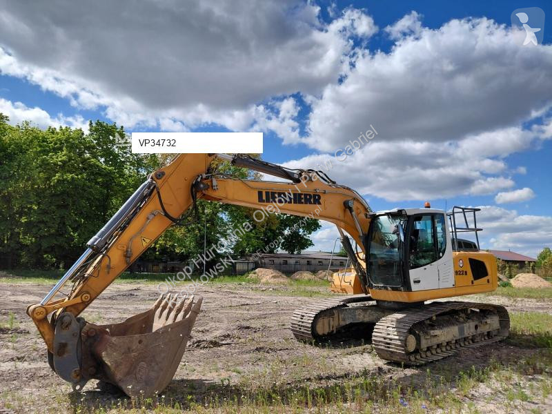 Lopatový nakládač Liebherr R 922 Wynajem/Sprzedaż