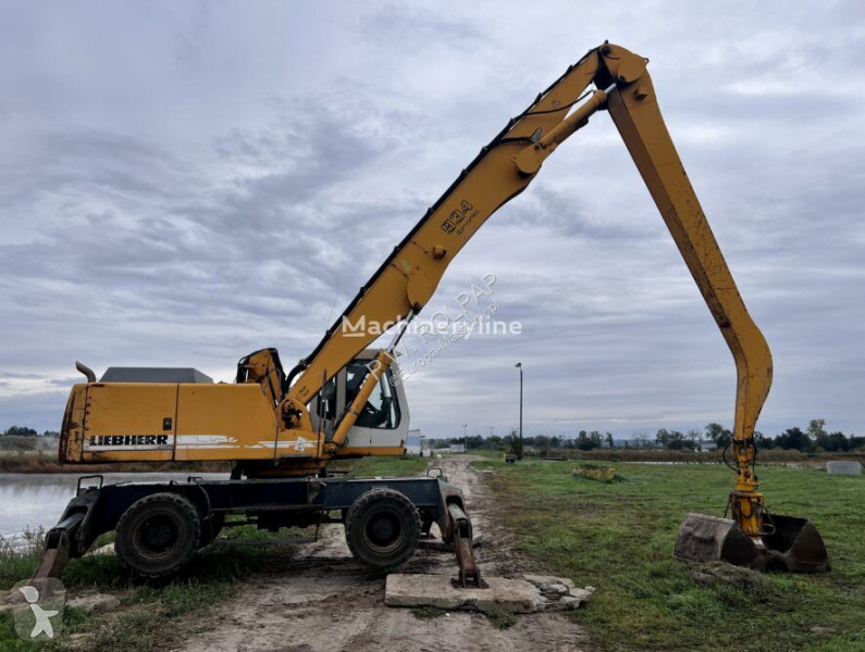 Excavator Liebherr 934