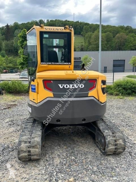 Escavadora Volvo D