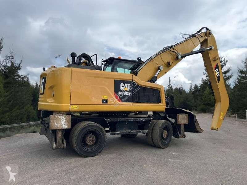Escavatore Caterpillar  MH3022