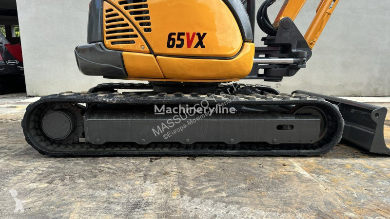 Escavatore IHI 65VX