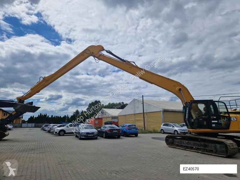 Excavator JCB