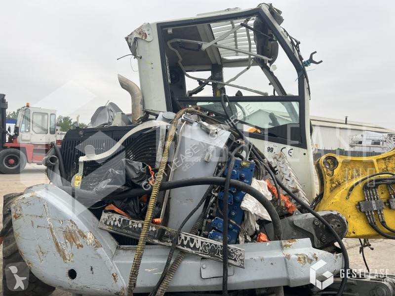 Escavadora Menzi-Muck  M220