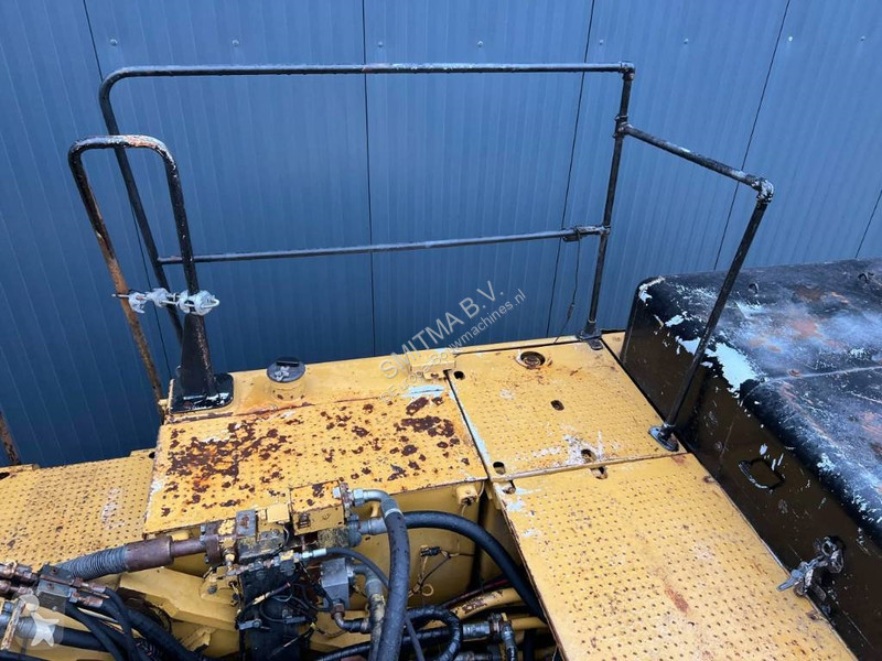 جرافة Caterpillar L UHD - 27m - OilQuick