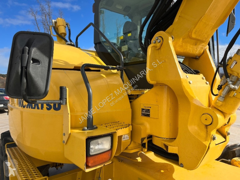 Excavator Komatsu MR-8