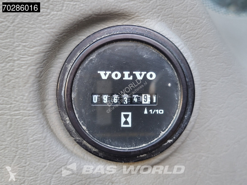 Graafmachine Volvo C220