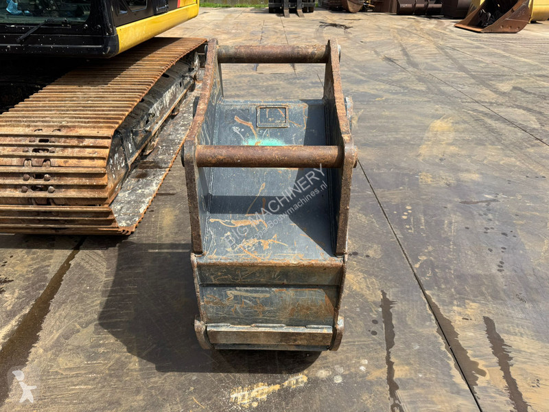 Excavator Caterpillar 320FL incl. 3 x Bucket