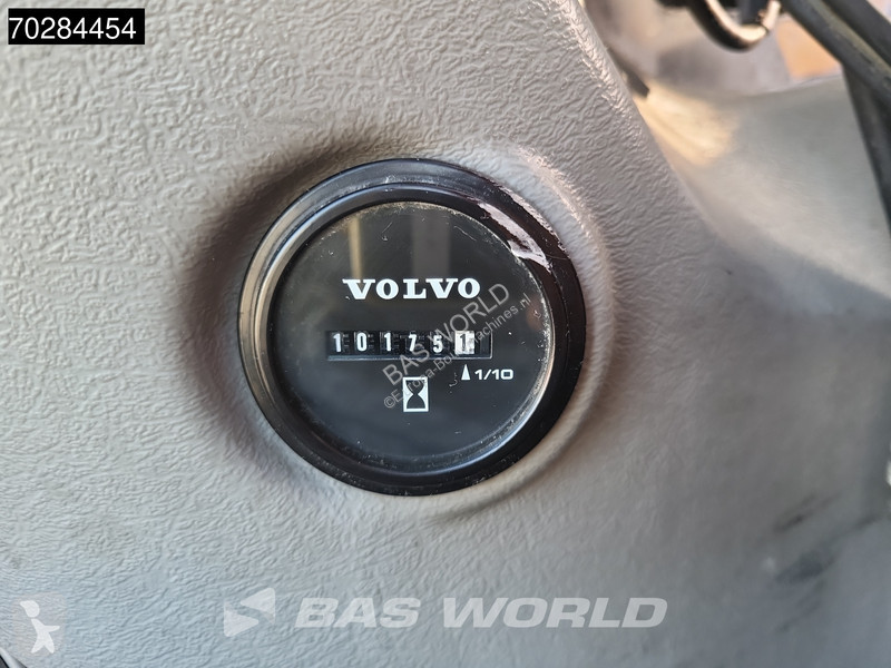 Excavadora Volvo 0 E L