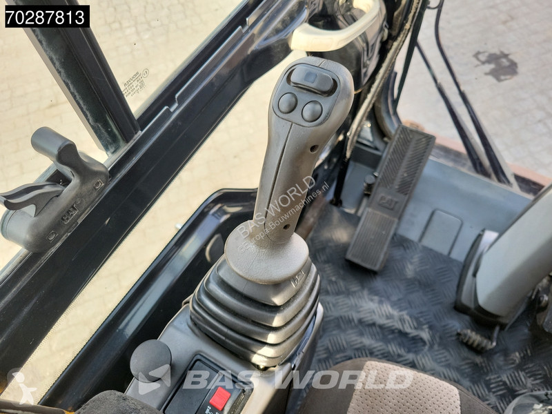 Excavator Caterpillar D OUTRIGGERS + BLADE