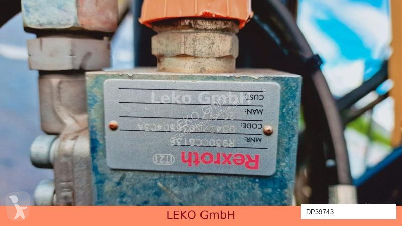 Escavatore Yanmar B 95W Mit Drei Löffeln und...