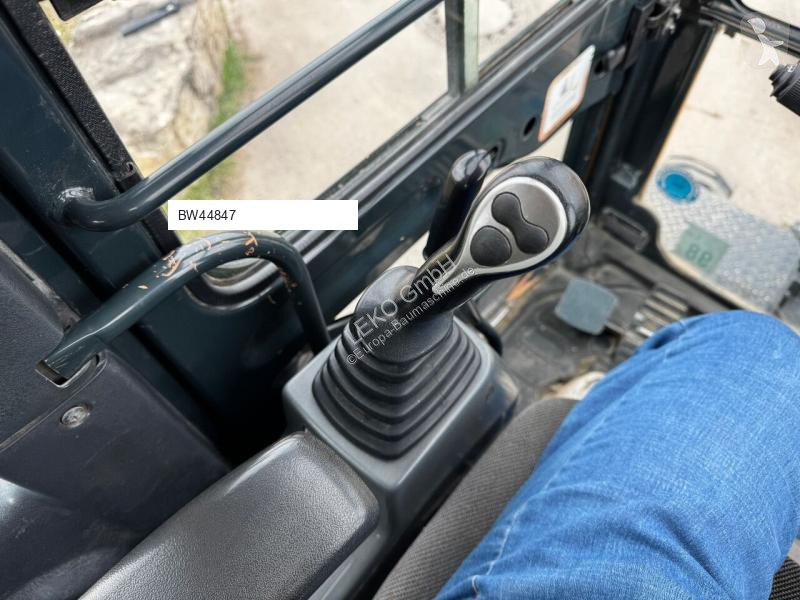 جرافة Hyundai Robex 55W-9A
