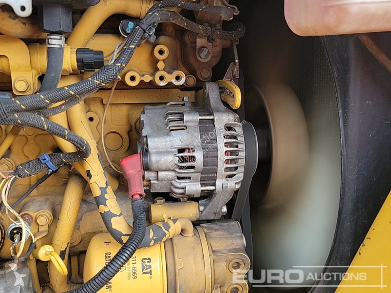 Lopatový nakládač Caterpillar 308E2