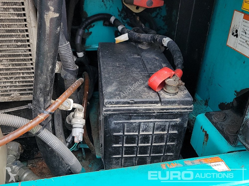 Escavadora Kobelco -8
