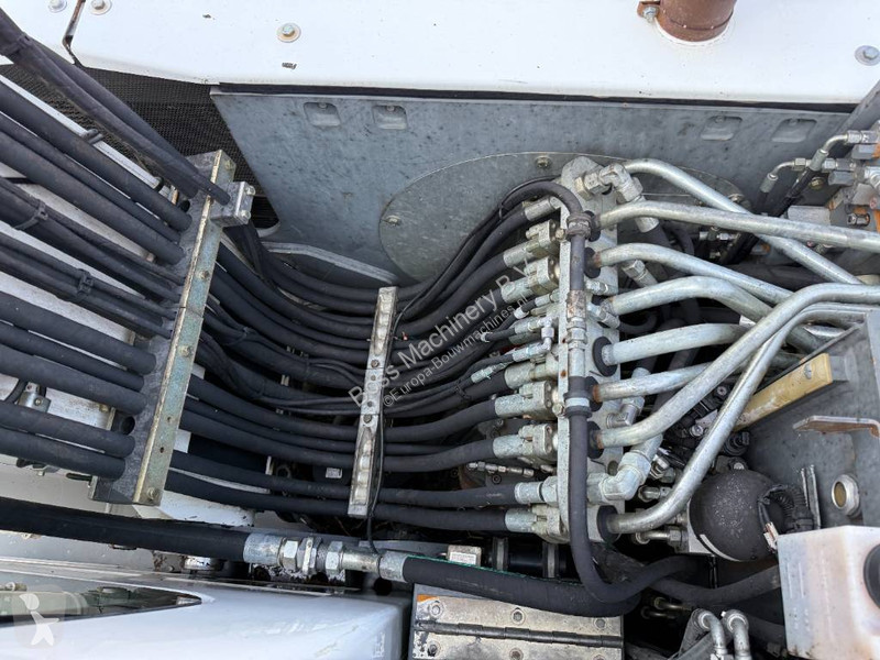 Lopatový nakládač Liebherr A918 Compact - 4...