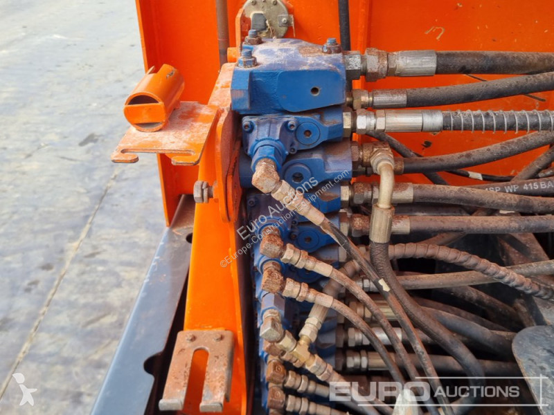 Escavatore Doosan DS80-7C