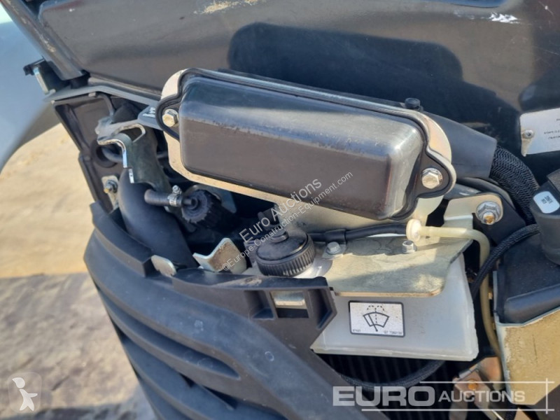 جرافة Bobcat E27Z