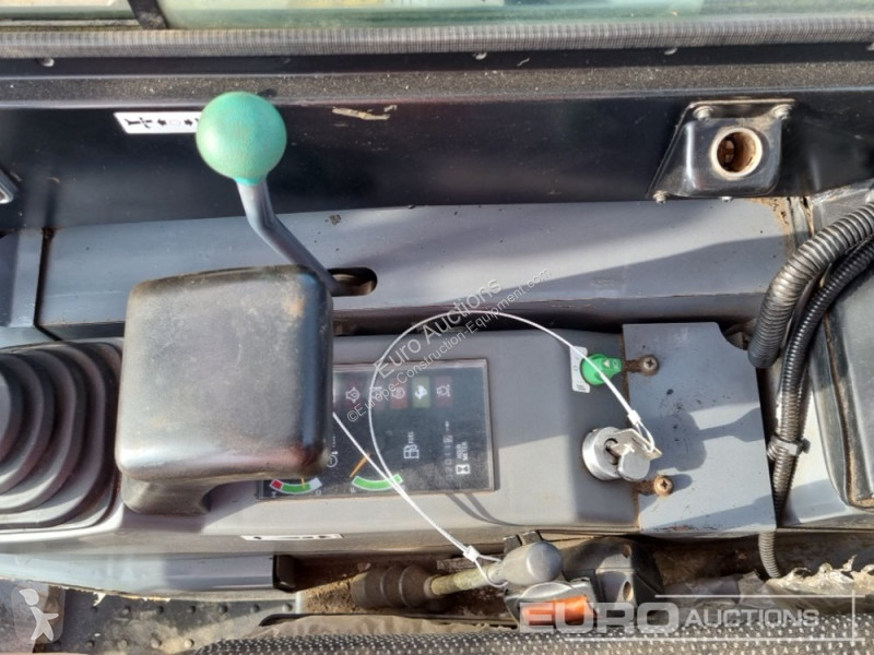 Escavatore Takeuchi
